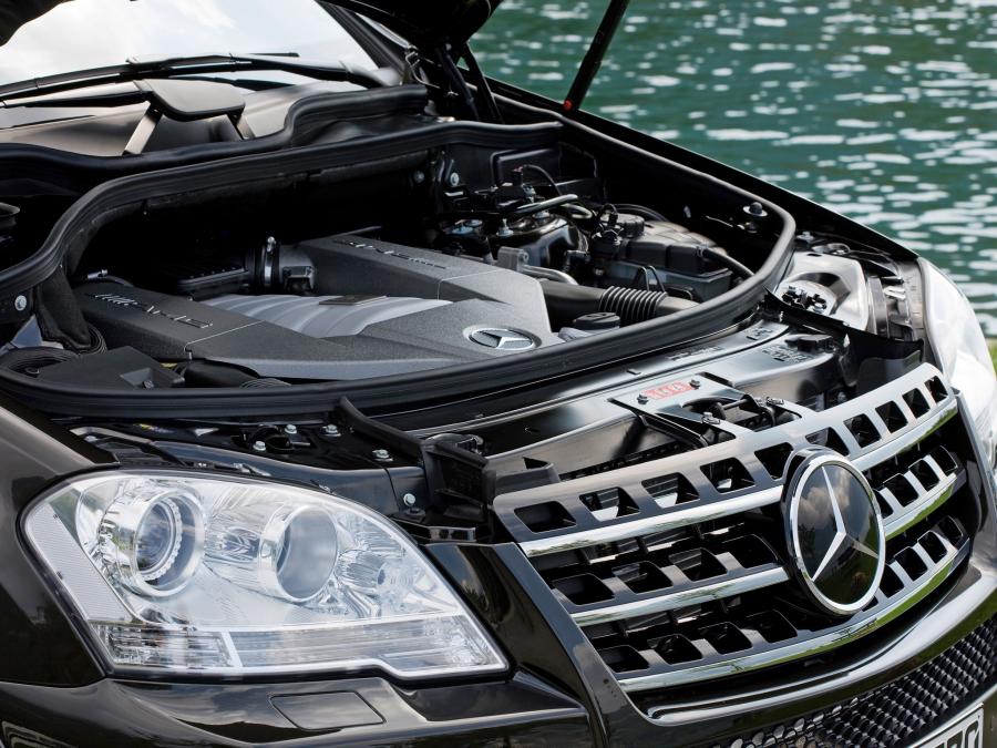  Mercedes-Benz ML63 AMG Performance Studio 2009 года  (фото 22 из 37)